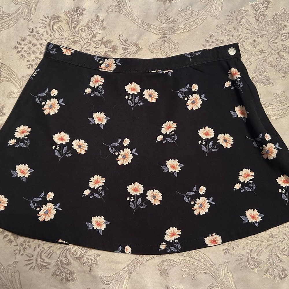Forever 21 Black Denim Floral Skirt